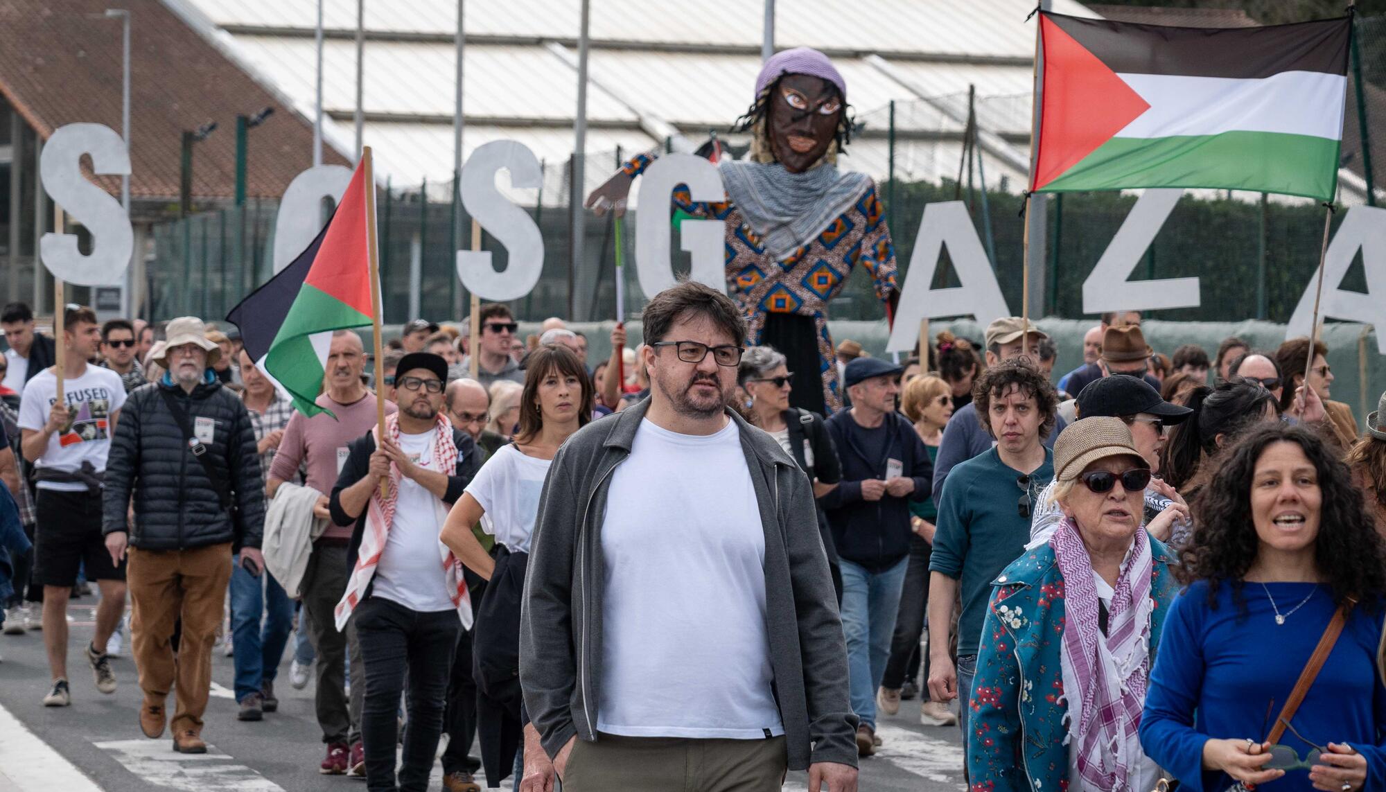 Manifestación en Donostia contra el genocidio de Israel en Palestina - 9