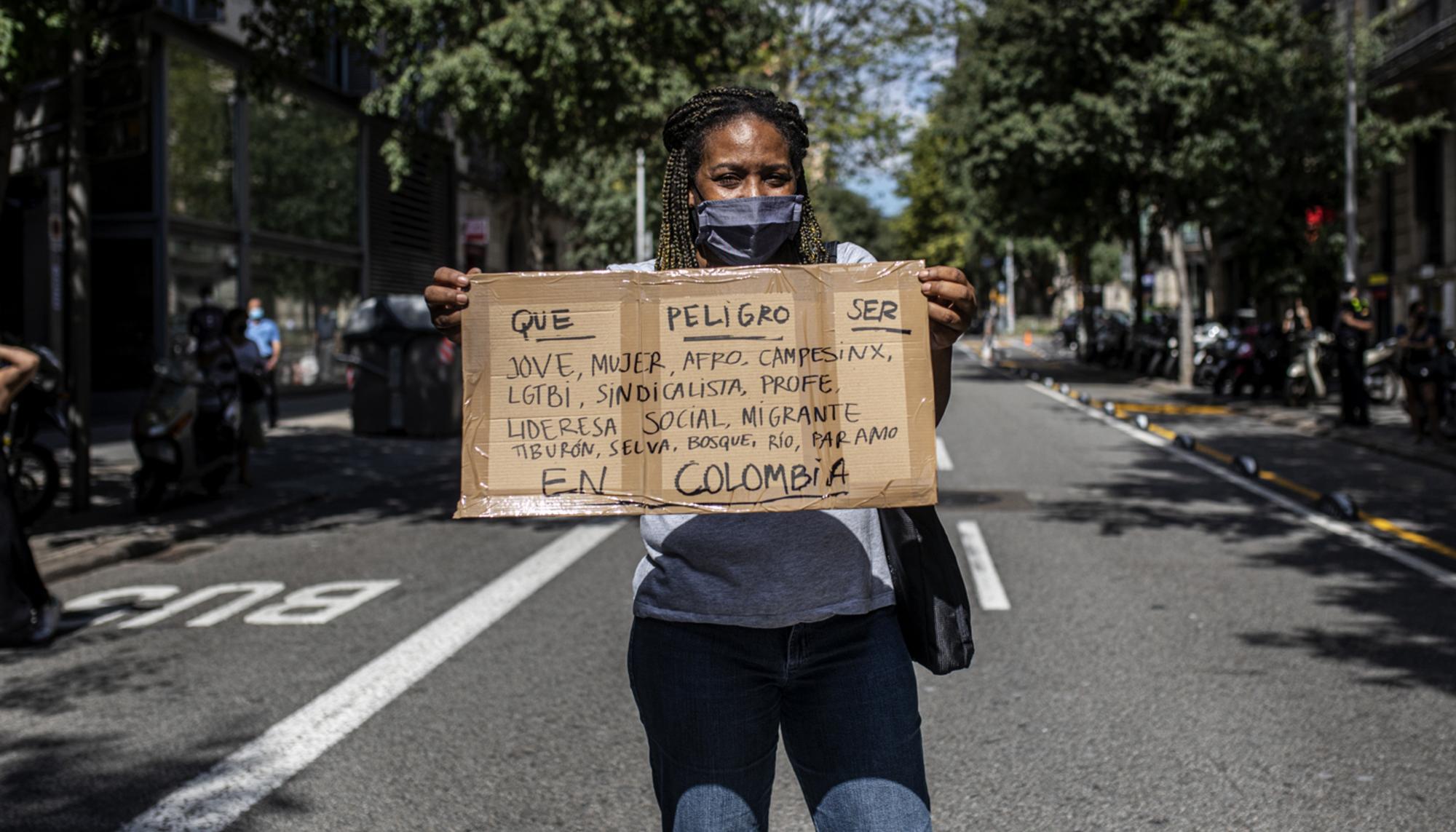 Plántón frente al Consulado de Colombia en Barcelona - 5