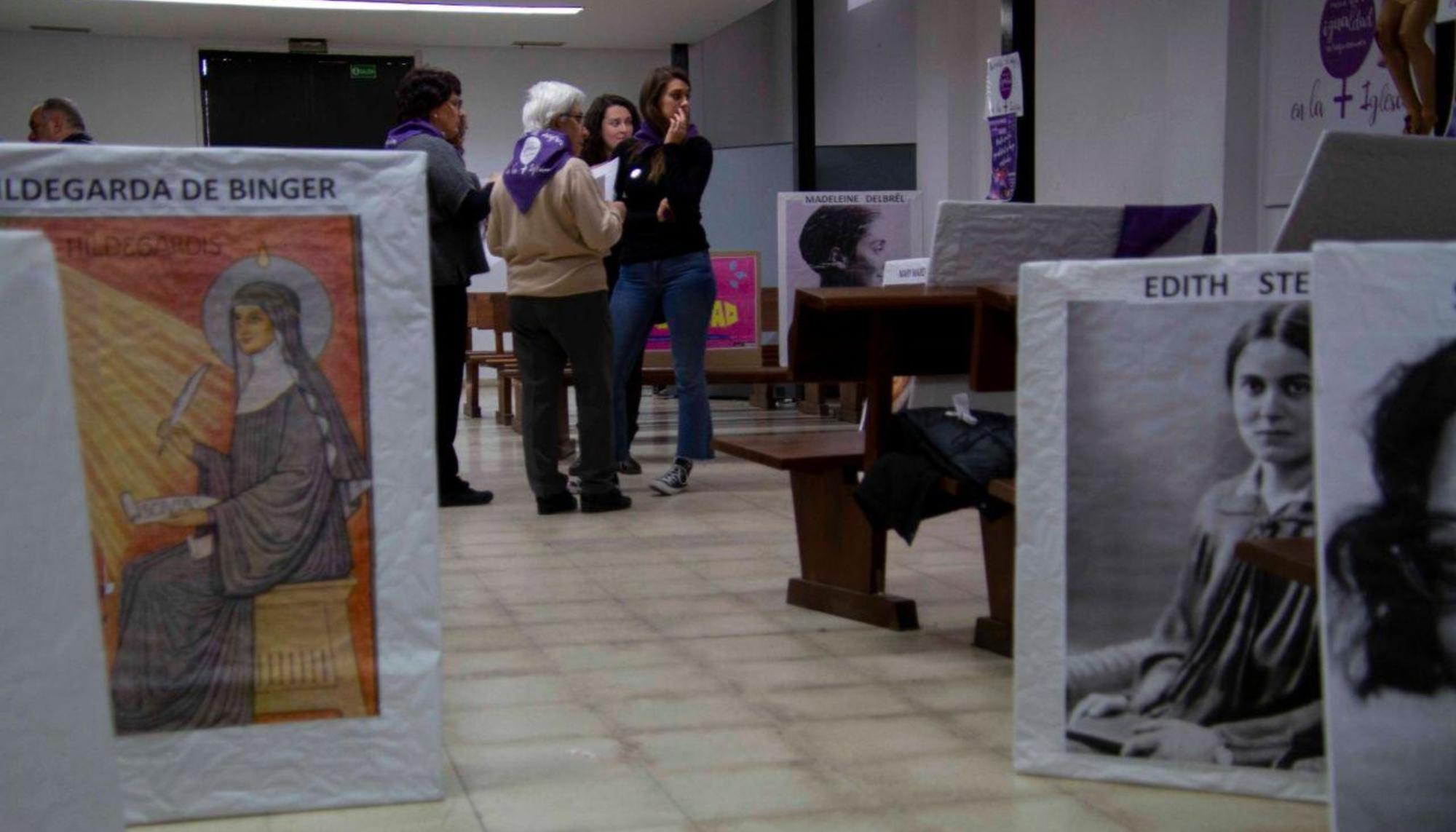 Rueda Prensa Revuelta Mujeres Iglesia 2