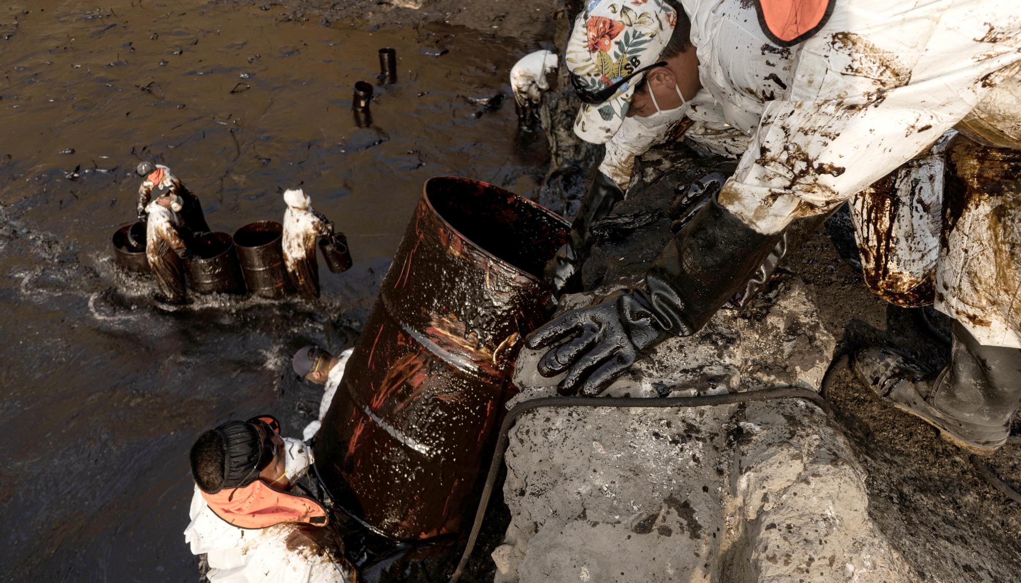 Un año después del derrame de Repsol en Perú - 1