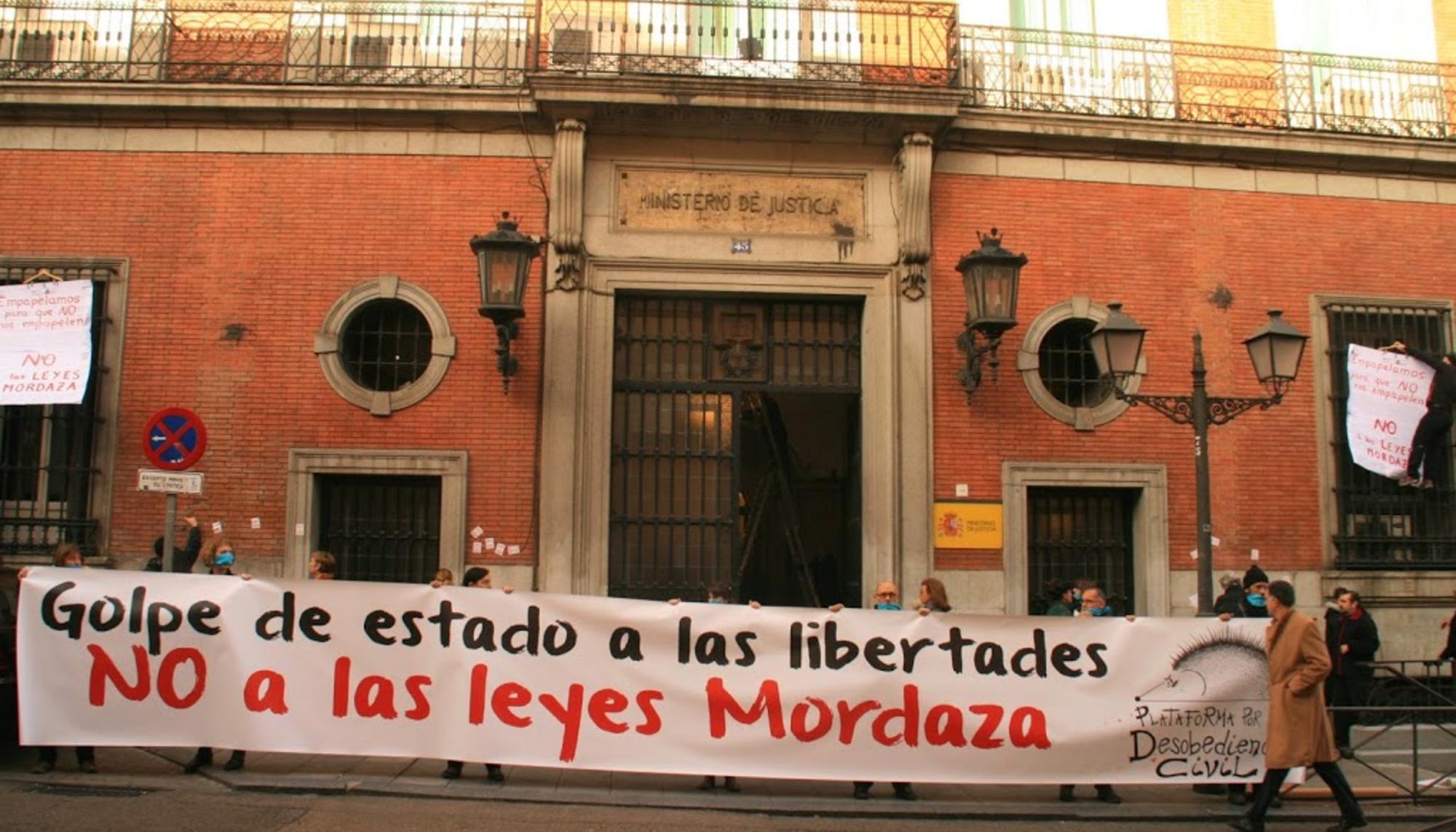 No a las leyes mordaza
