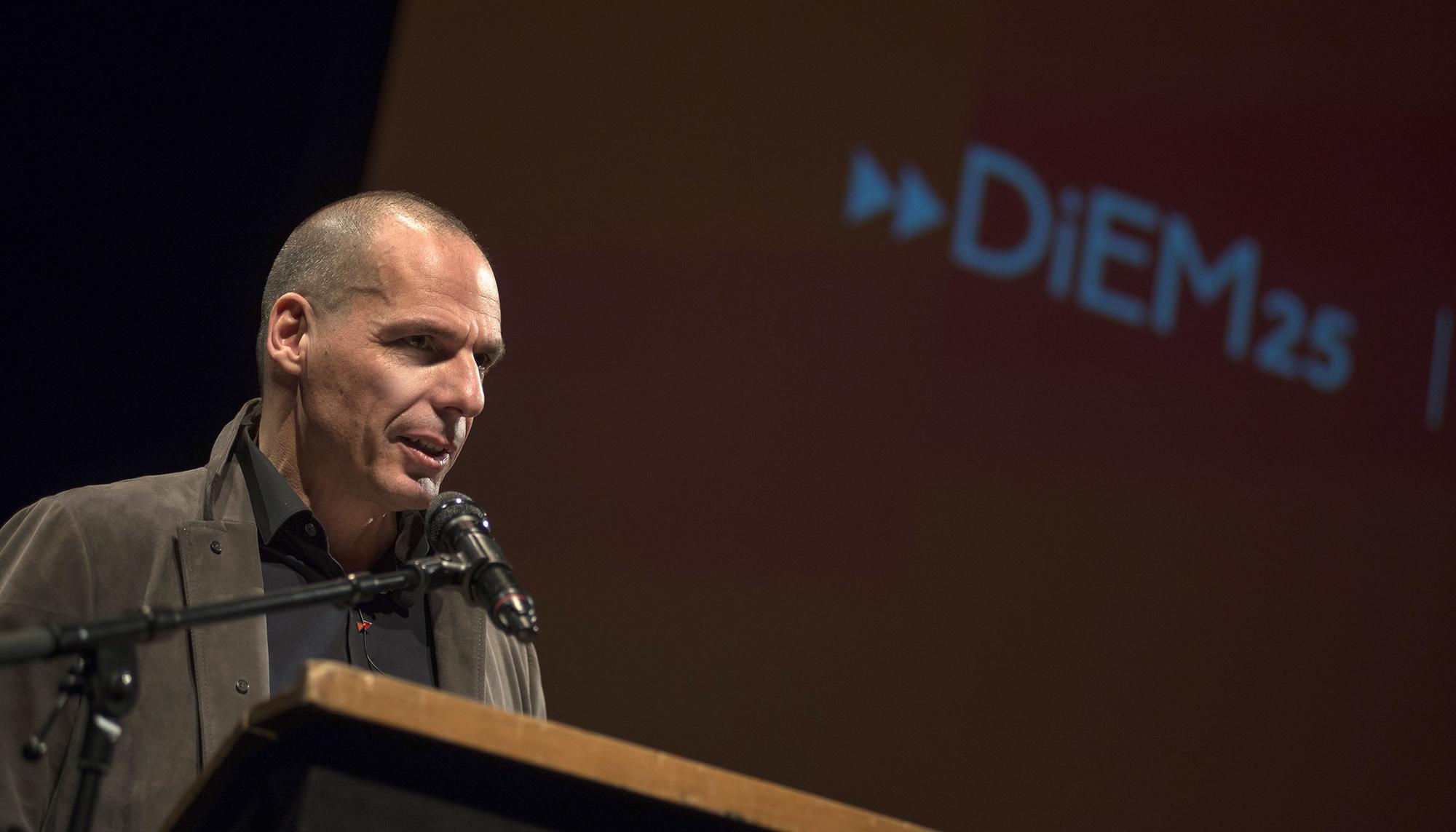 Yanis Varoufakis presentando el movimiento político DiEM25
