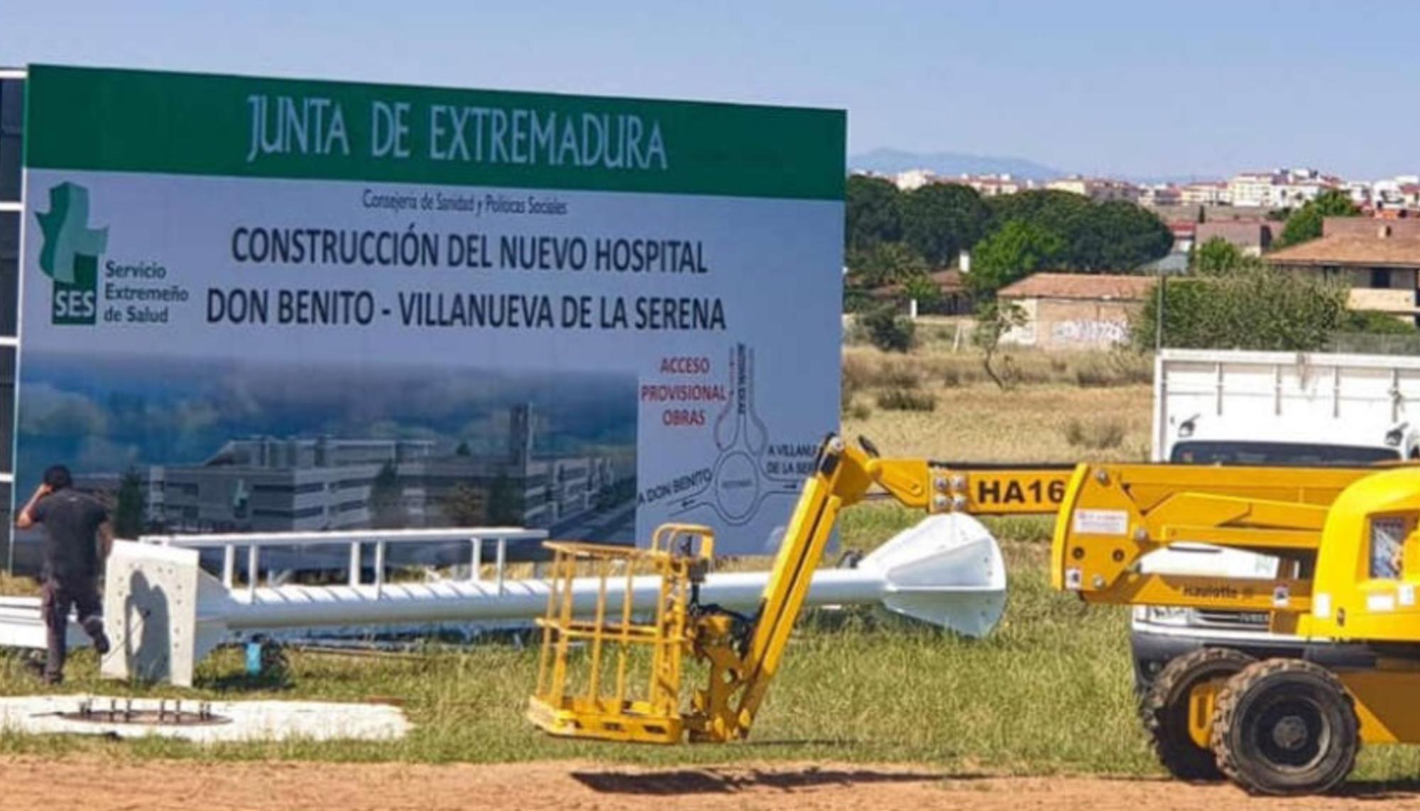Cartel anunciando el Hospital de Don Benito- Villanueva