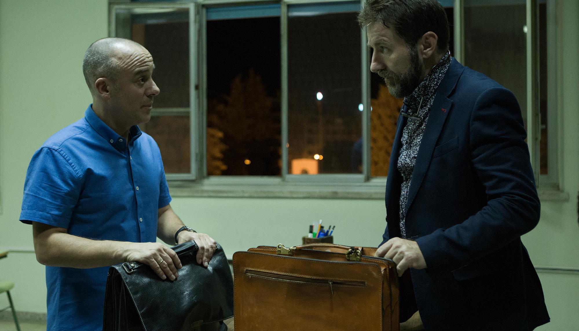 Javier Gutiérrez y Antonio de la Torre en un clip de la película.