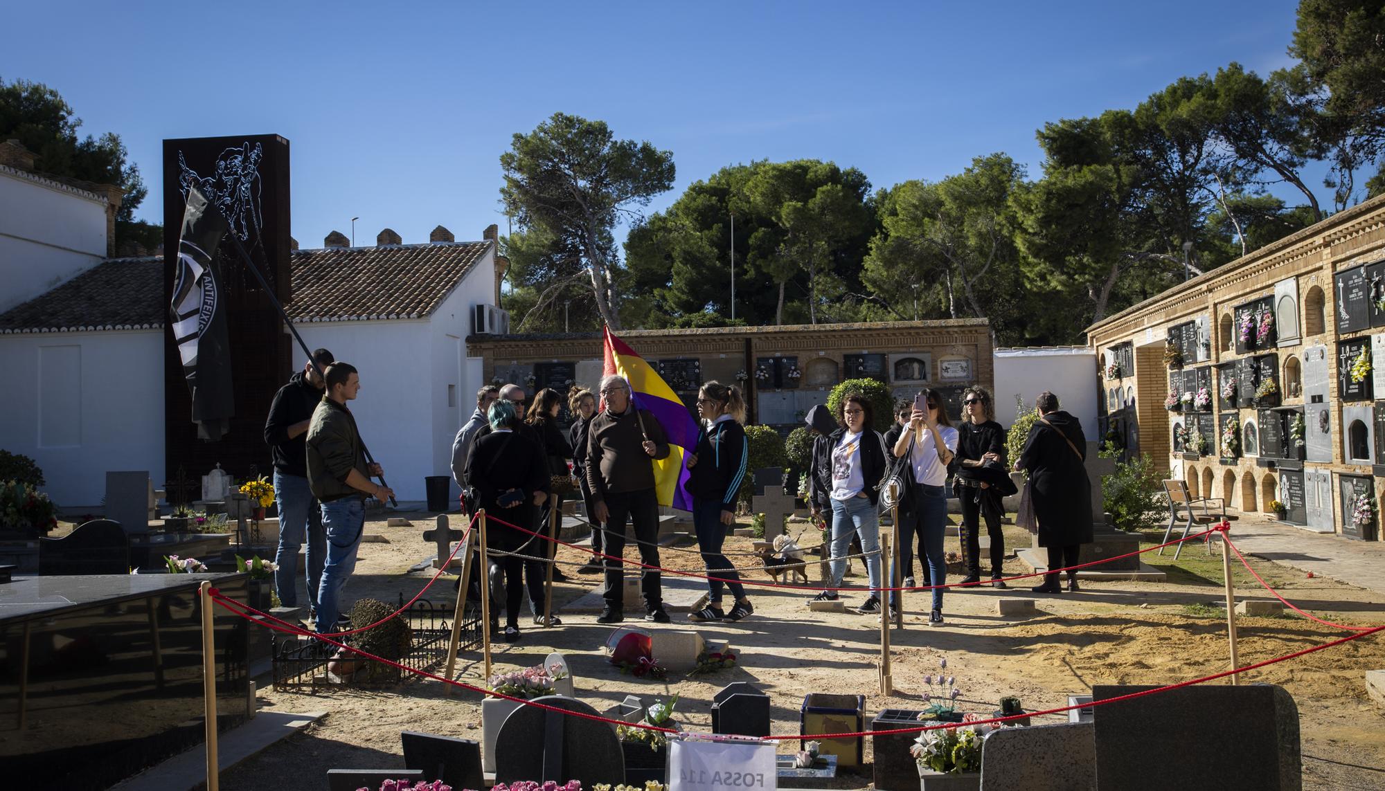 Antifascista Fosa Paterna - 8