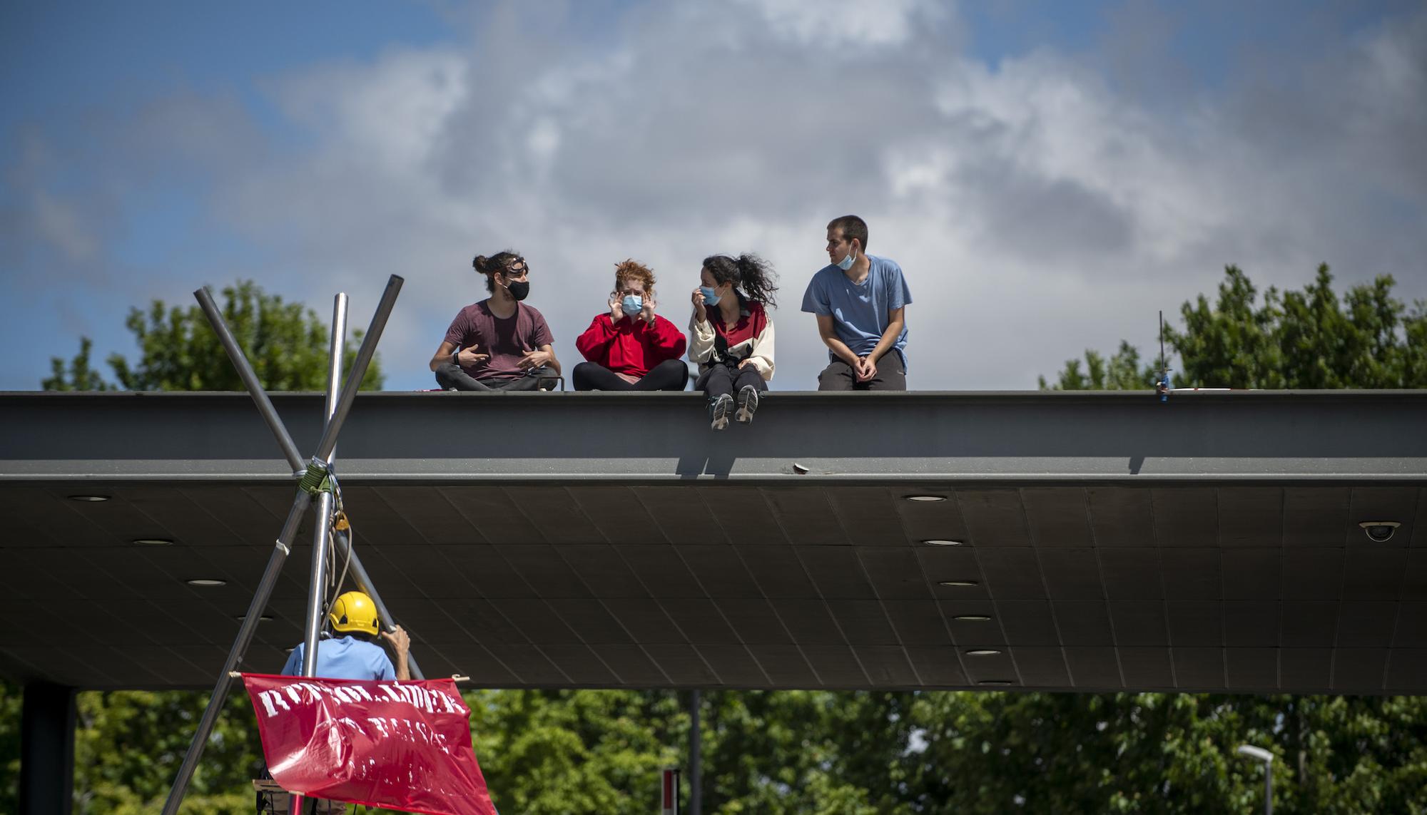 Rebelión por el Clima bloquea la sede de Repsol en Móstoles - 15