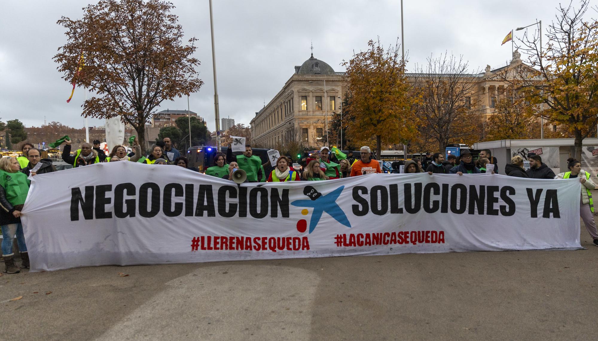 Acción Caixabank Desahucios Llerena Canica - 17