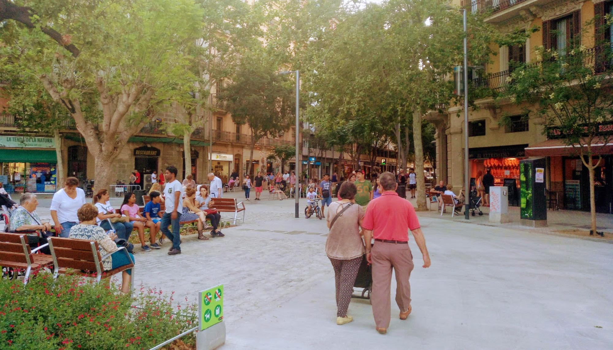 Supermanzana del barrio de Sant Antoni (Barcelona) con entorno pacificado