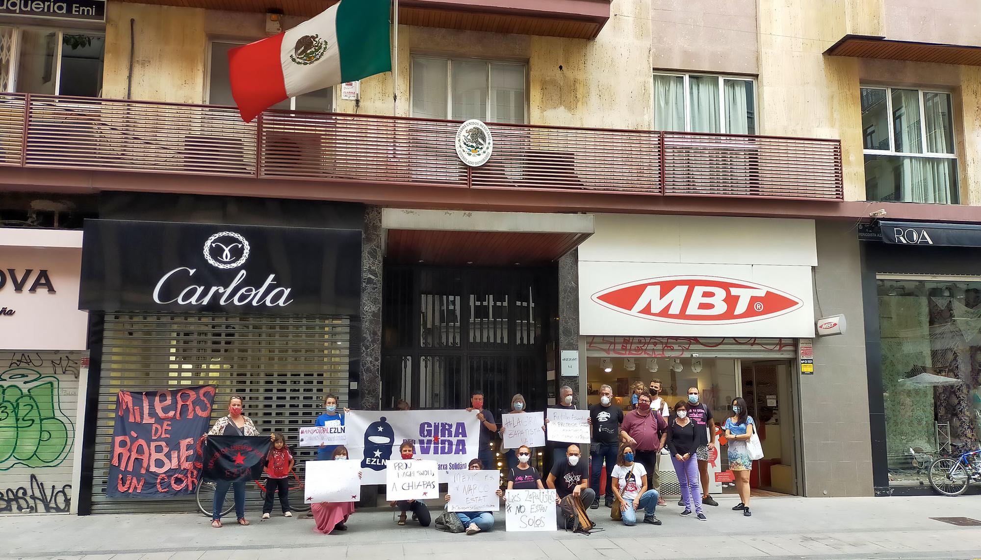 Concentracion zapatista Consulado Mexico