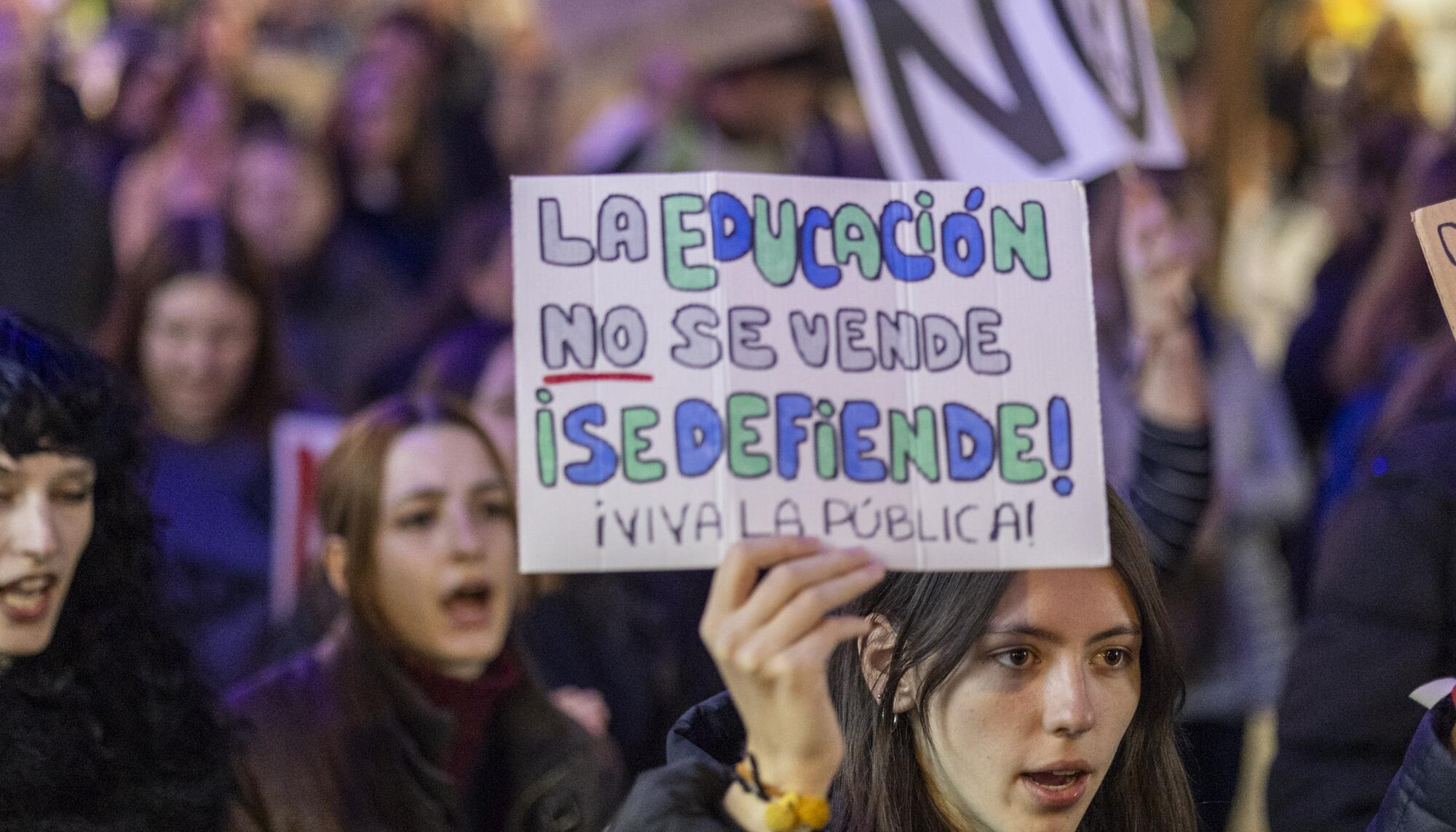 Manifestación defensa de la Universidad pública 27-11-25 - 2