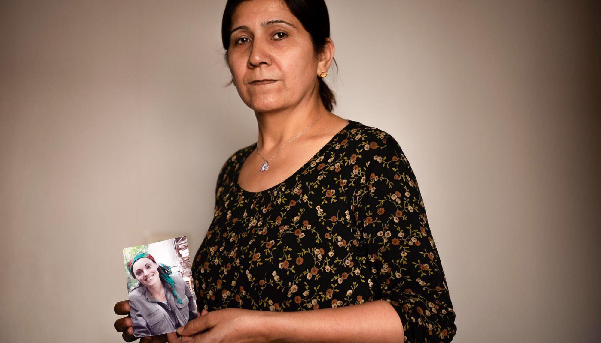 Alina Sánchez Rojava - 8