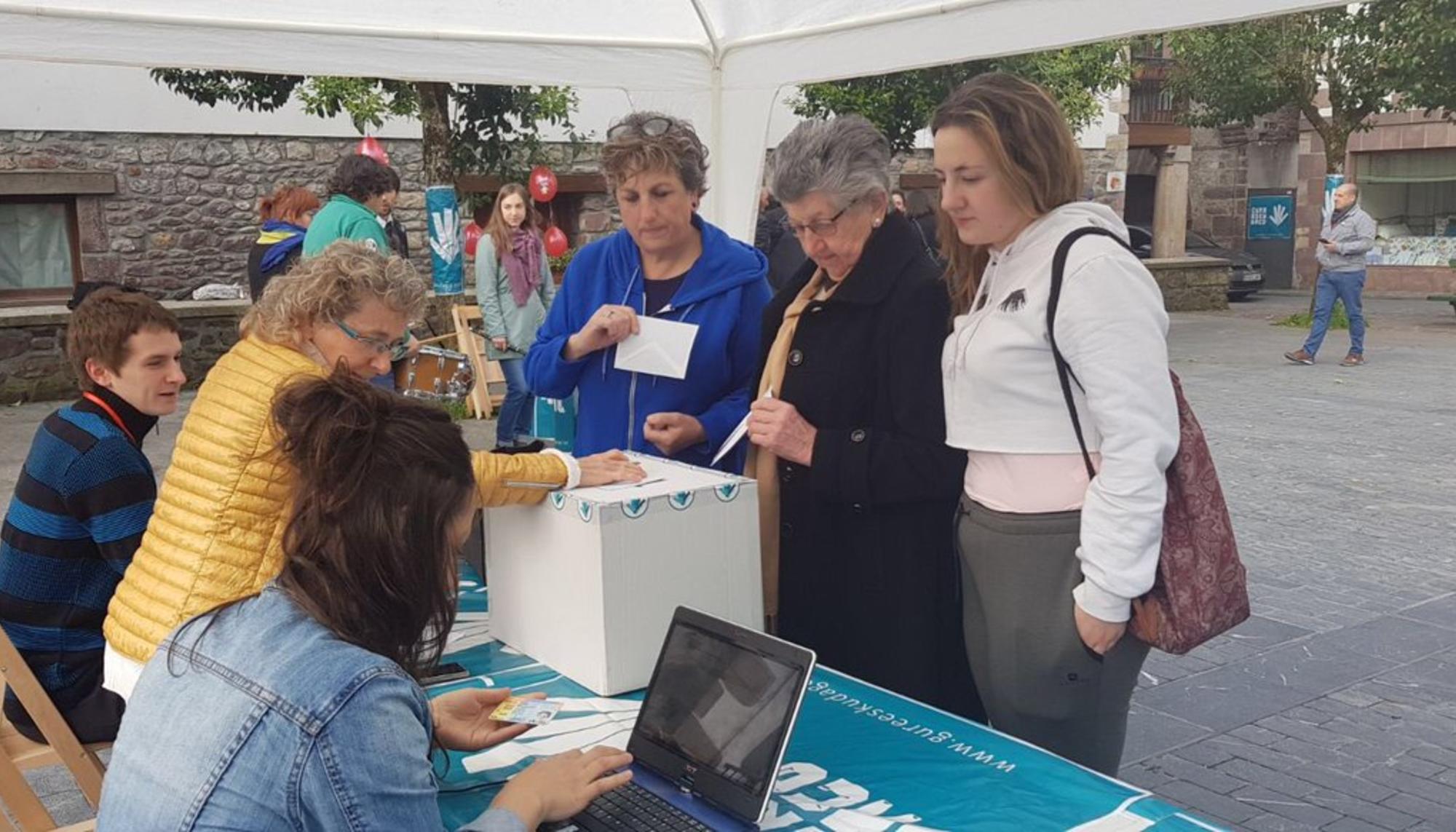 Votación derecho a decidir Euskal Herria