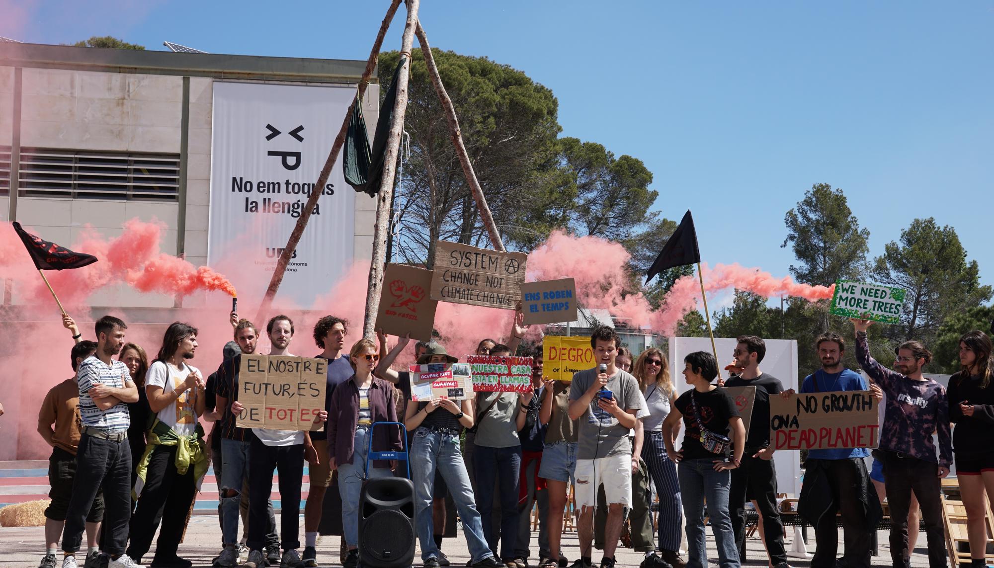 estudiantes de la UAB