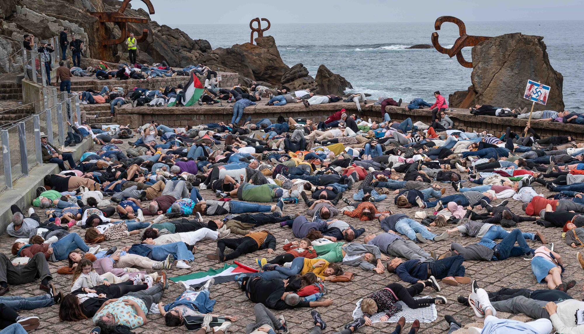Manifestación en Donostia contra el genocidio de Israel en Palestina - 11
