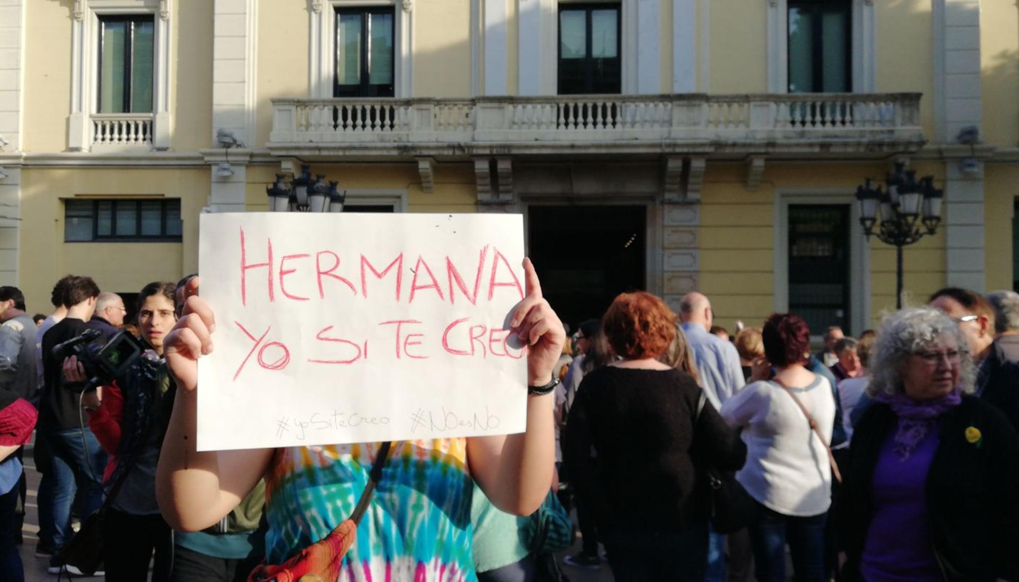 Concentración Sentencia La Manada Hospitalet