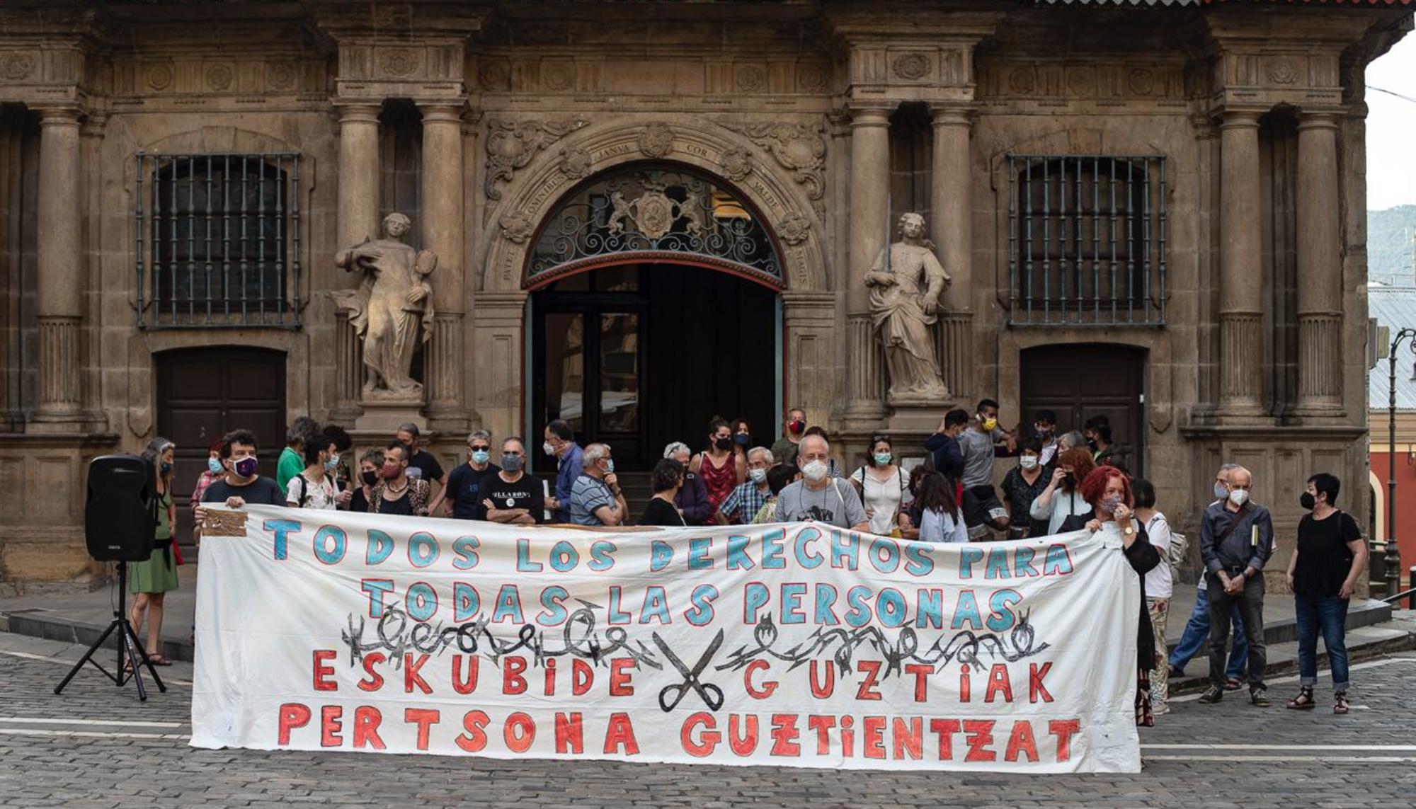 Punto Personas Migradas Iruñea 1