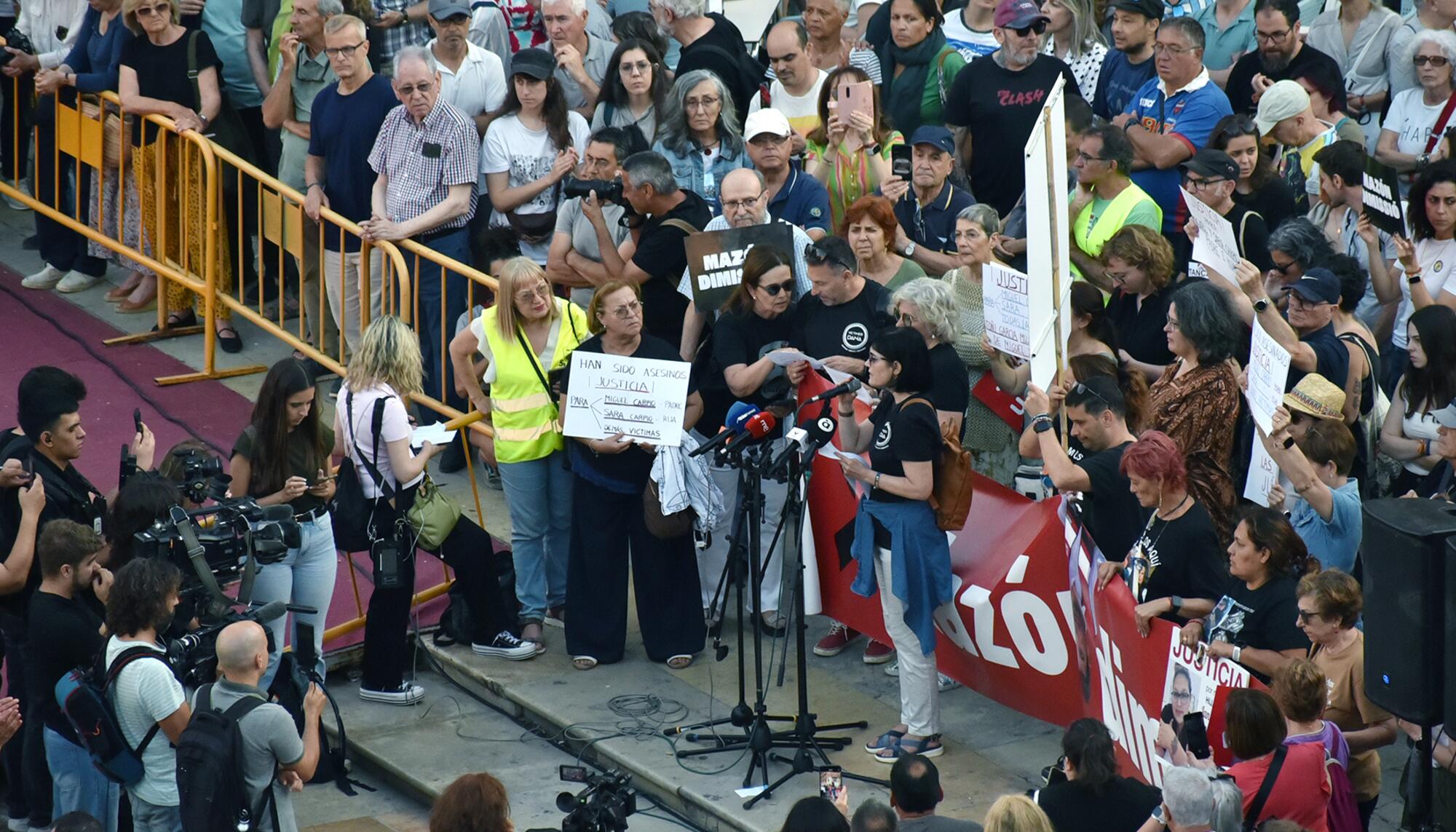 Séptima manifestación Mazón Dimisisó, dia de la huelga - 10