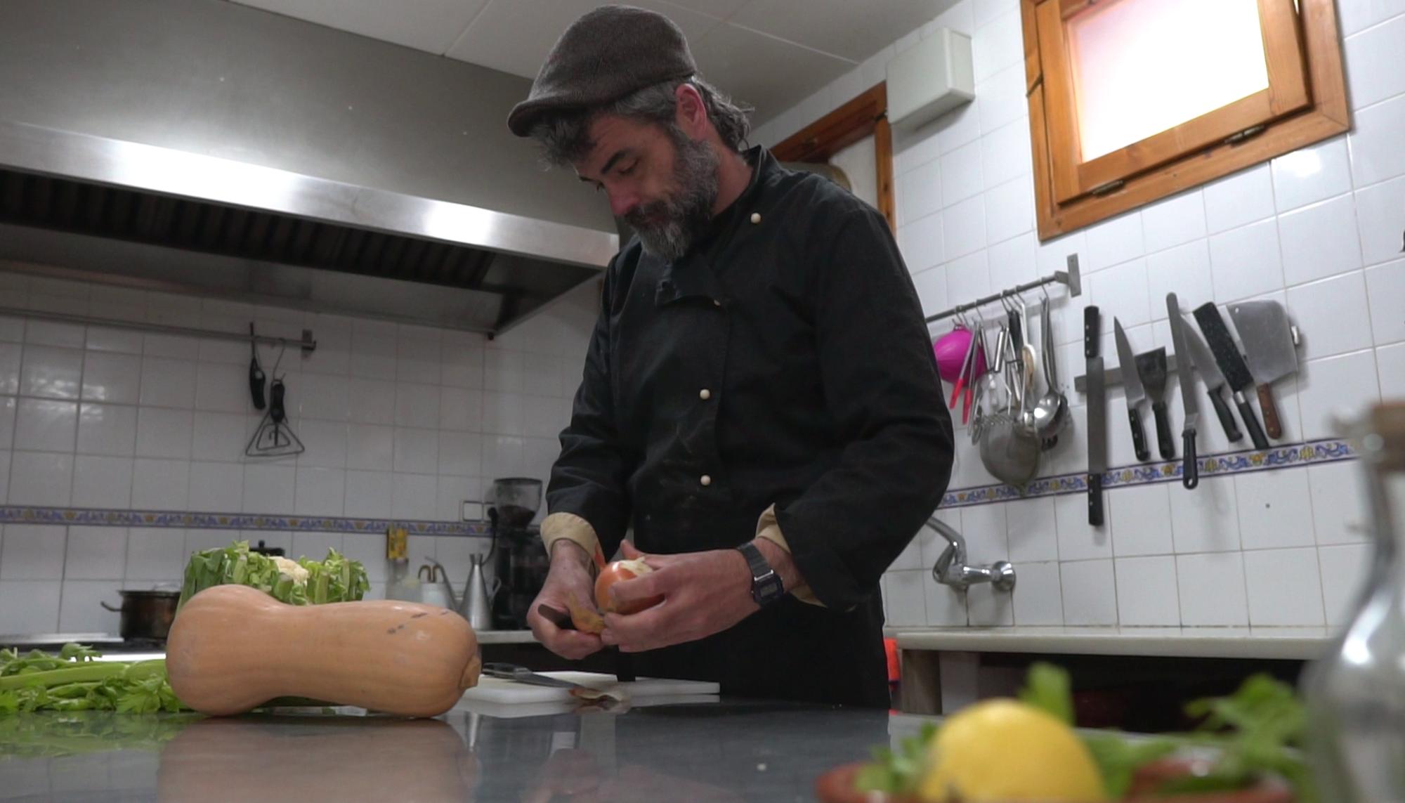 Agustin Sanchez Pascual cocina en albergue la surera alemdíjar alt palancia castelló