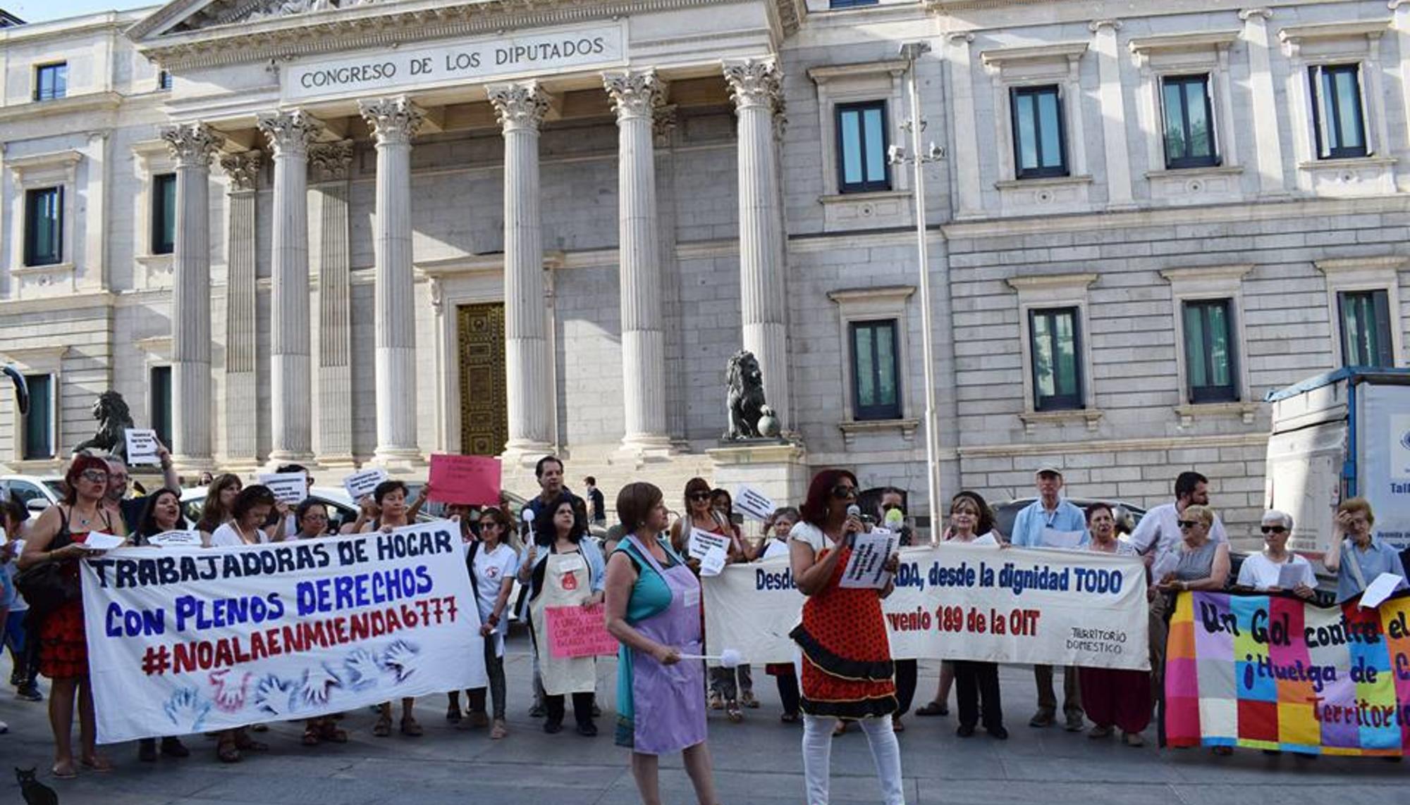 Concentración empleadas hogar en el Congreso en junio de 2018