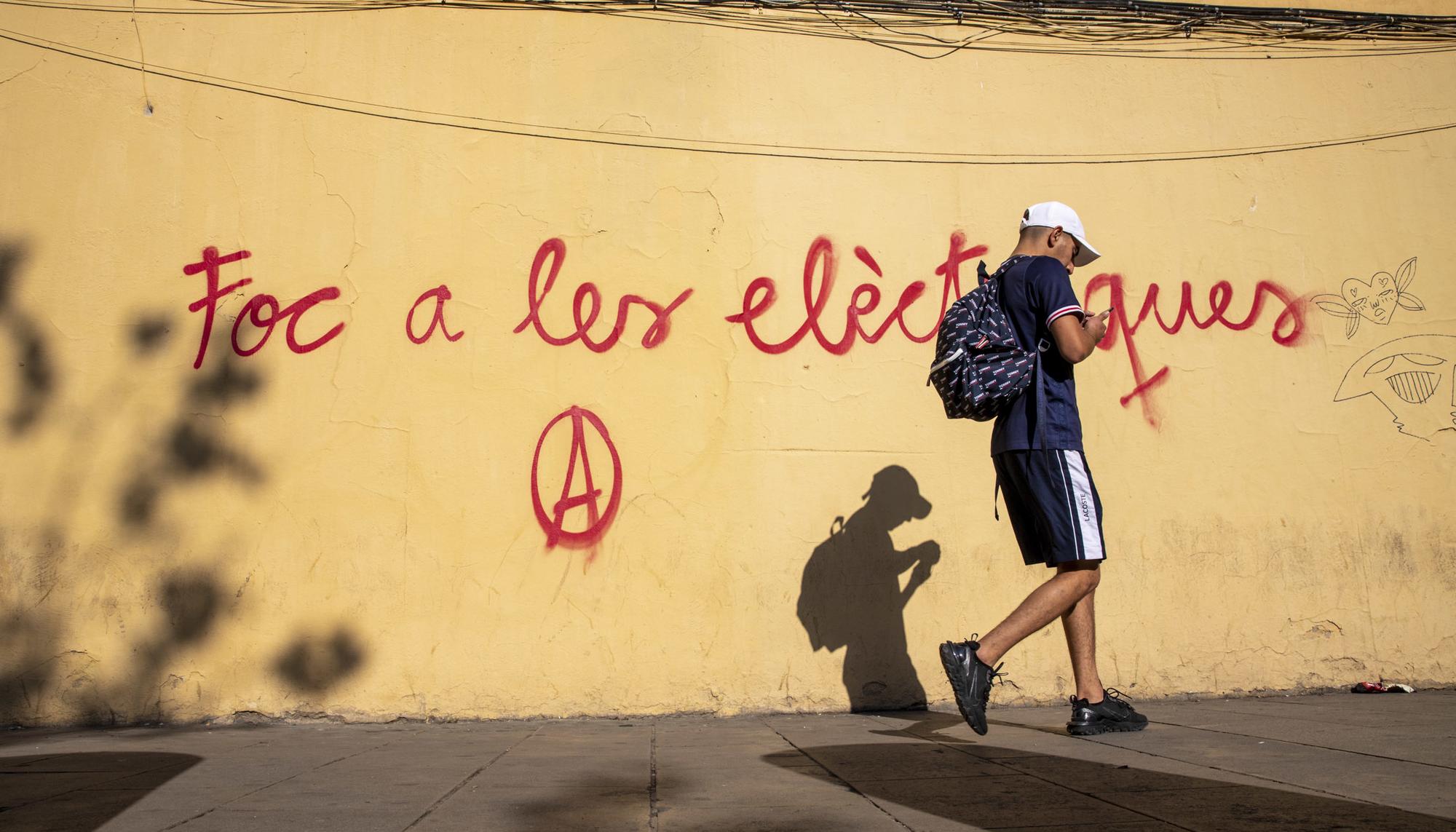 Fuego a las electricas Barcelona.