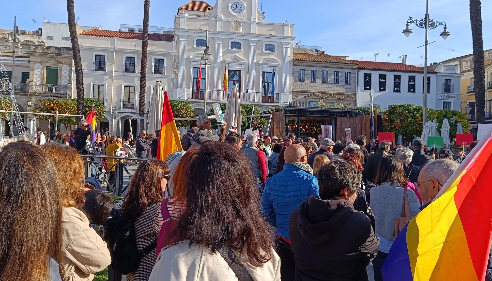 Concentración memoria histórica Mérida II
