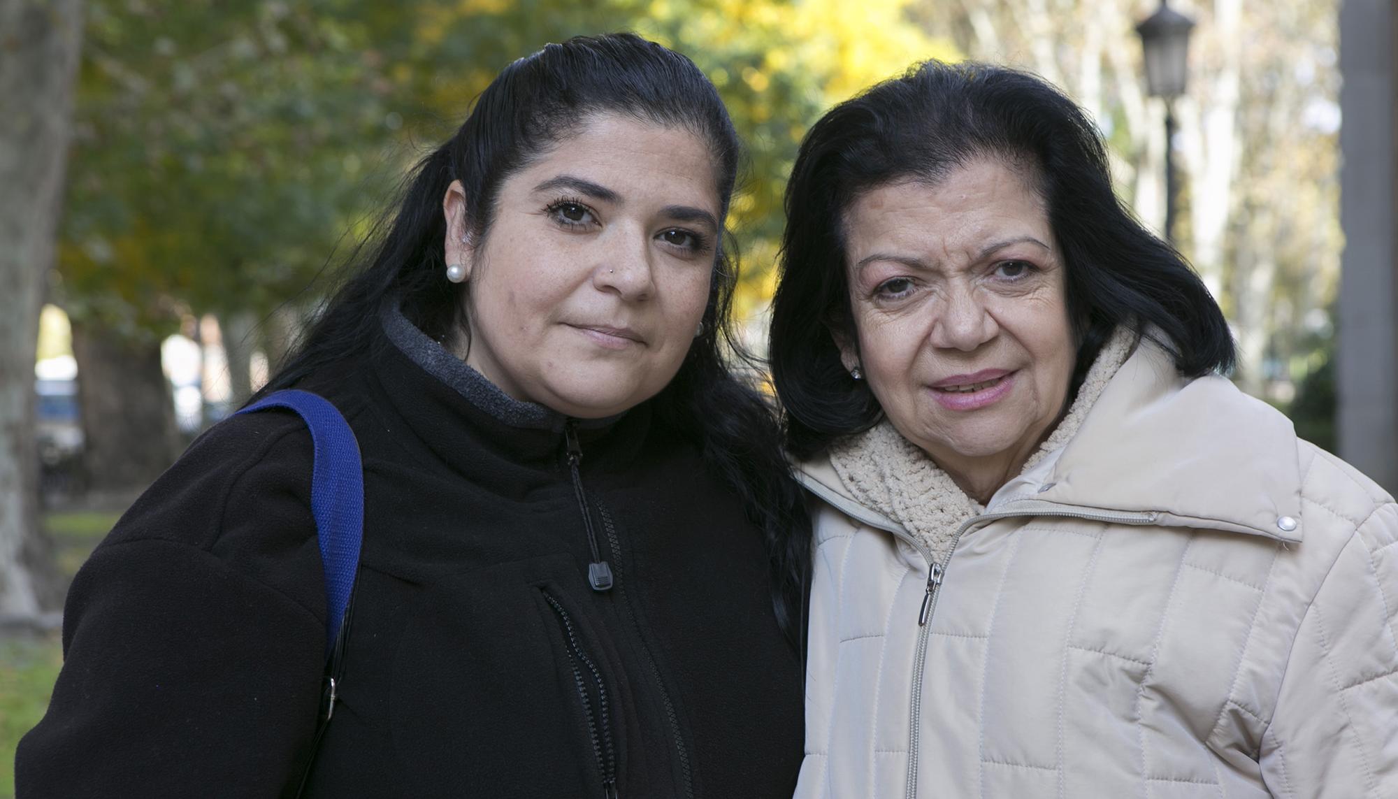 Magaly Varela de Torres y su hija Adriana Torres