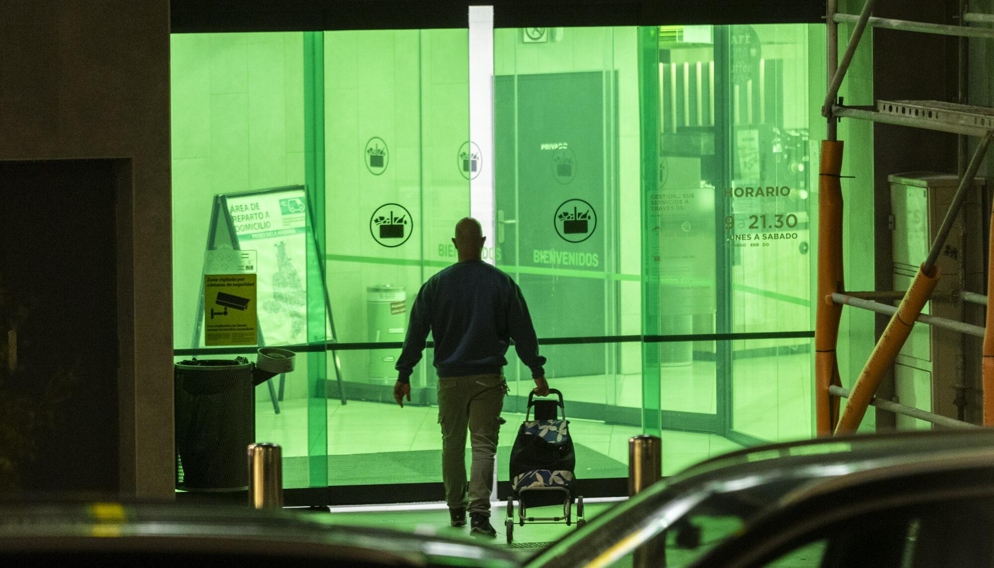 Entrada supermercado Mercadona Madrid