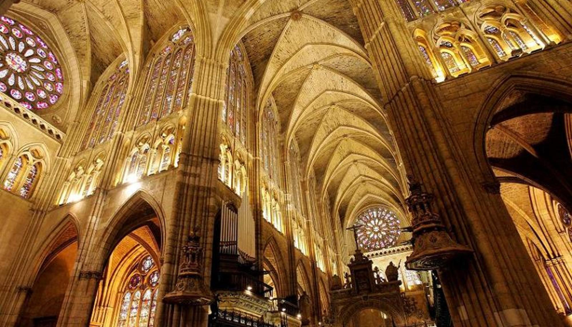 Interior de la catedral de León