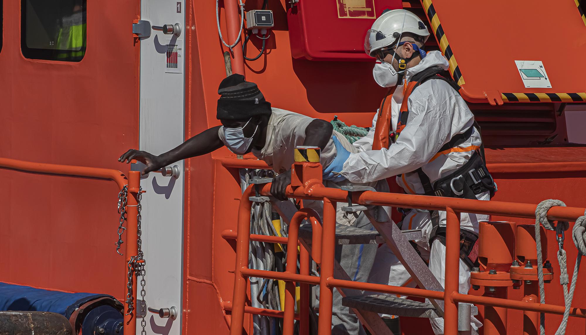 Muelle de Arguineguín, crisis migratoria en Canarias