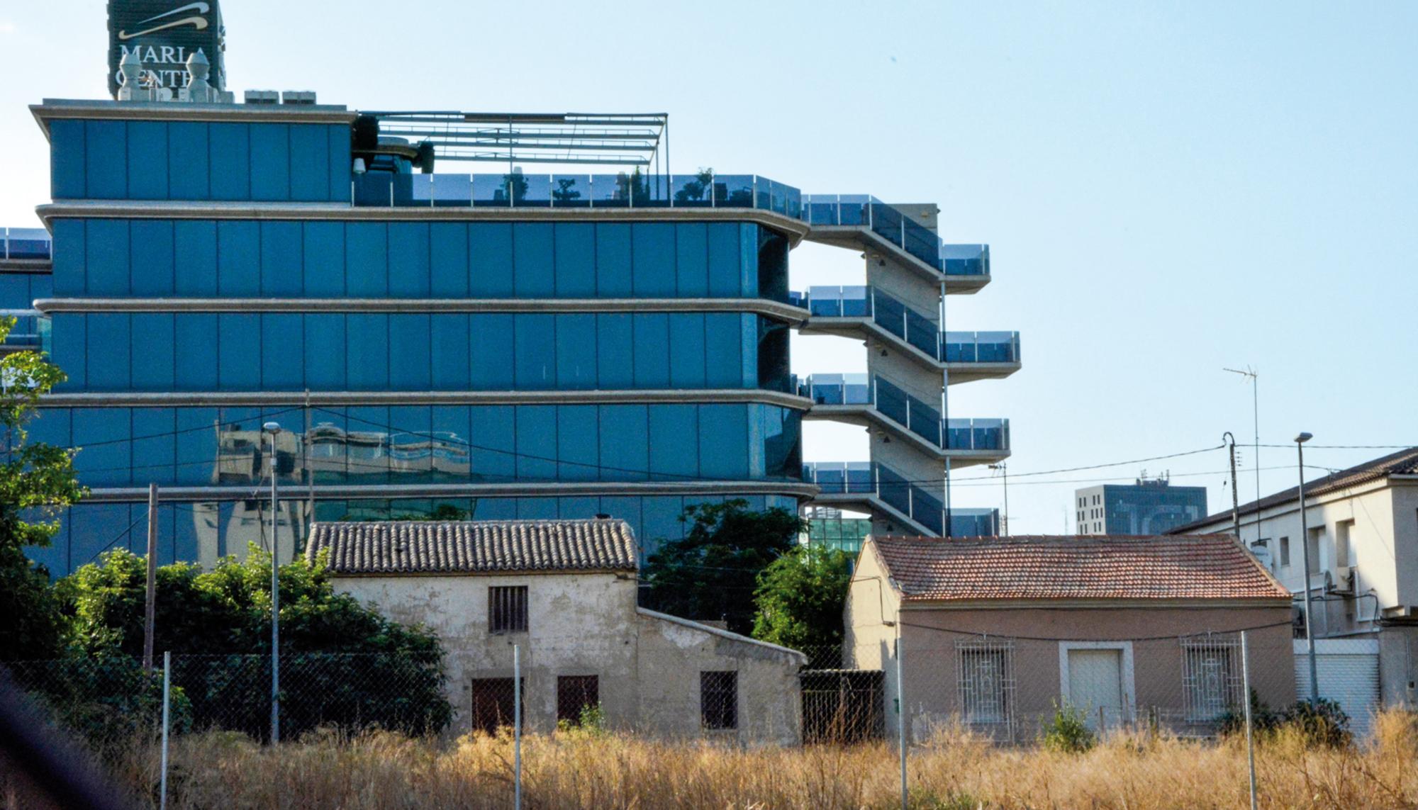 Construcción y huerta en Murcia