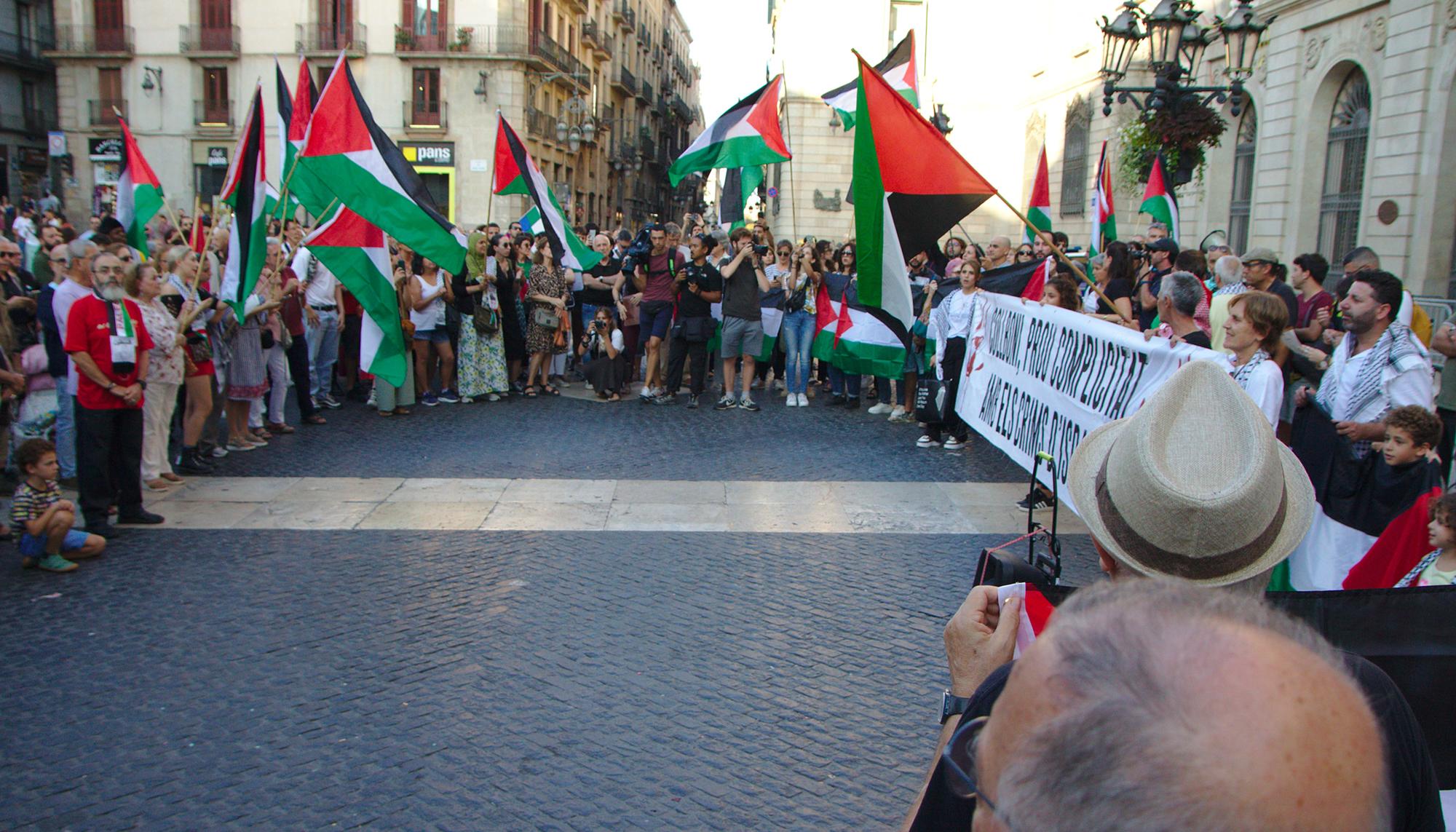 Concentración de apoyo al pueblo Palestino  Barcelona - 2