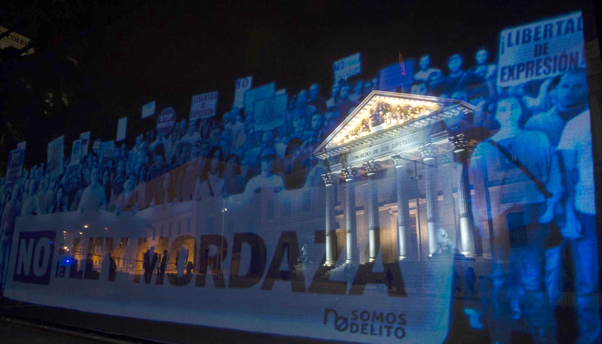 Hologramas_manifestación_Ley Mordaza