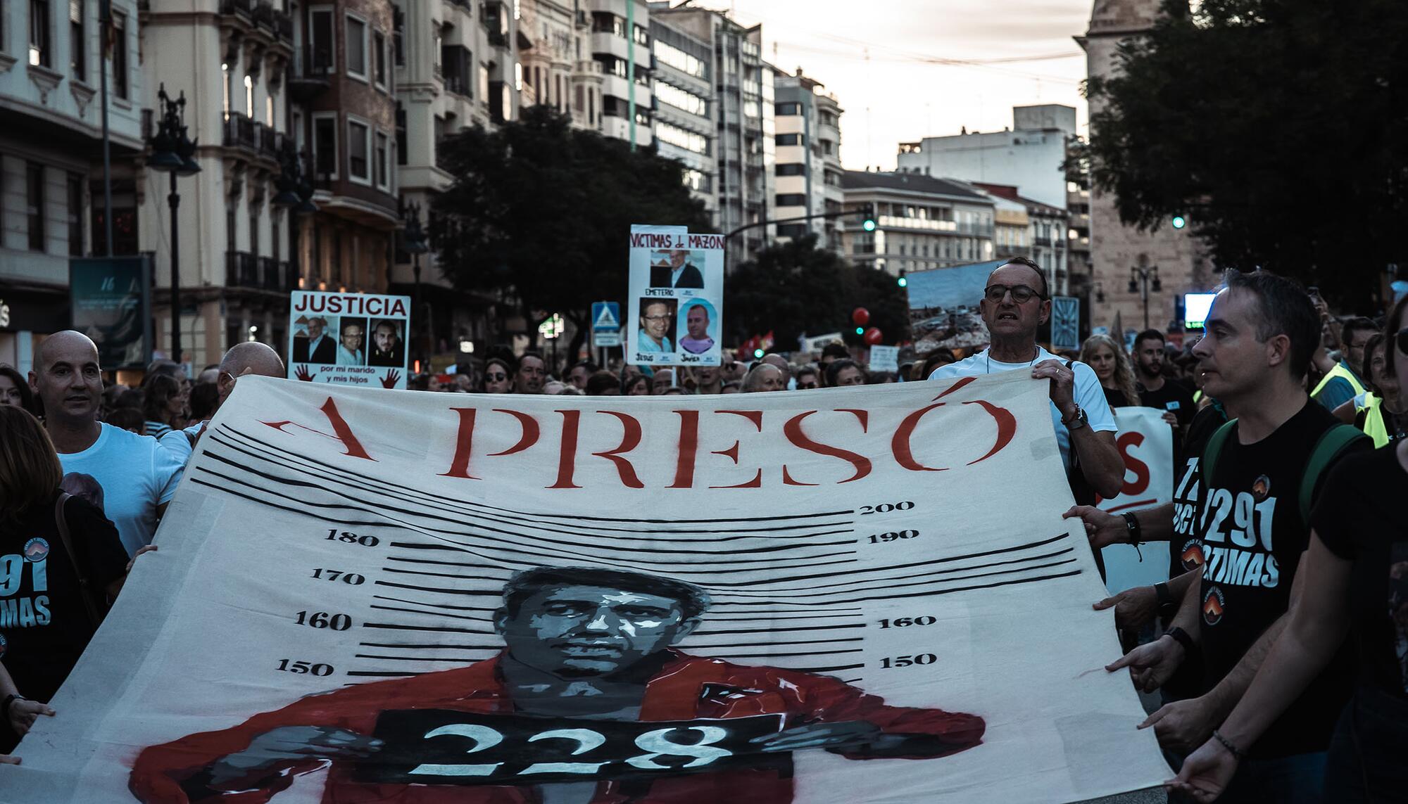Manifestación Dana Mazón dimisión 29-10-25 - 3