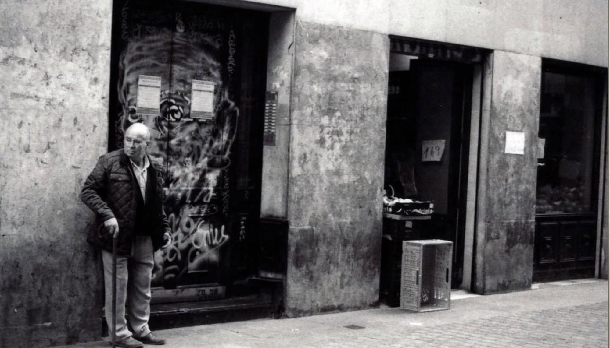 Unamuno_portal_ronda_graffiti_retrato