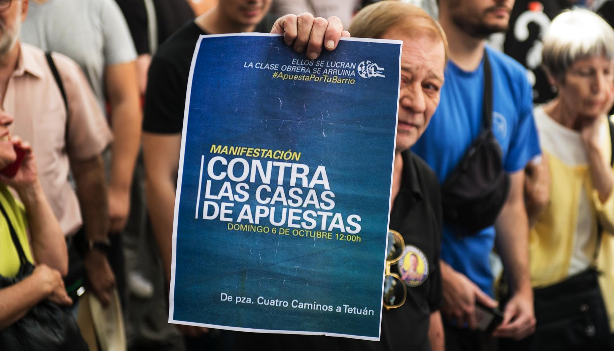 Manifestacion contra las casa de apuestas en el barrio de Tetuan, Madrid 1