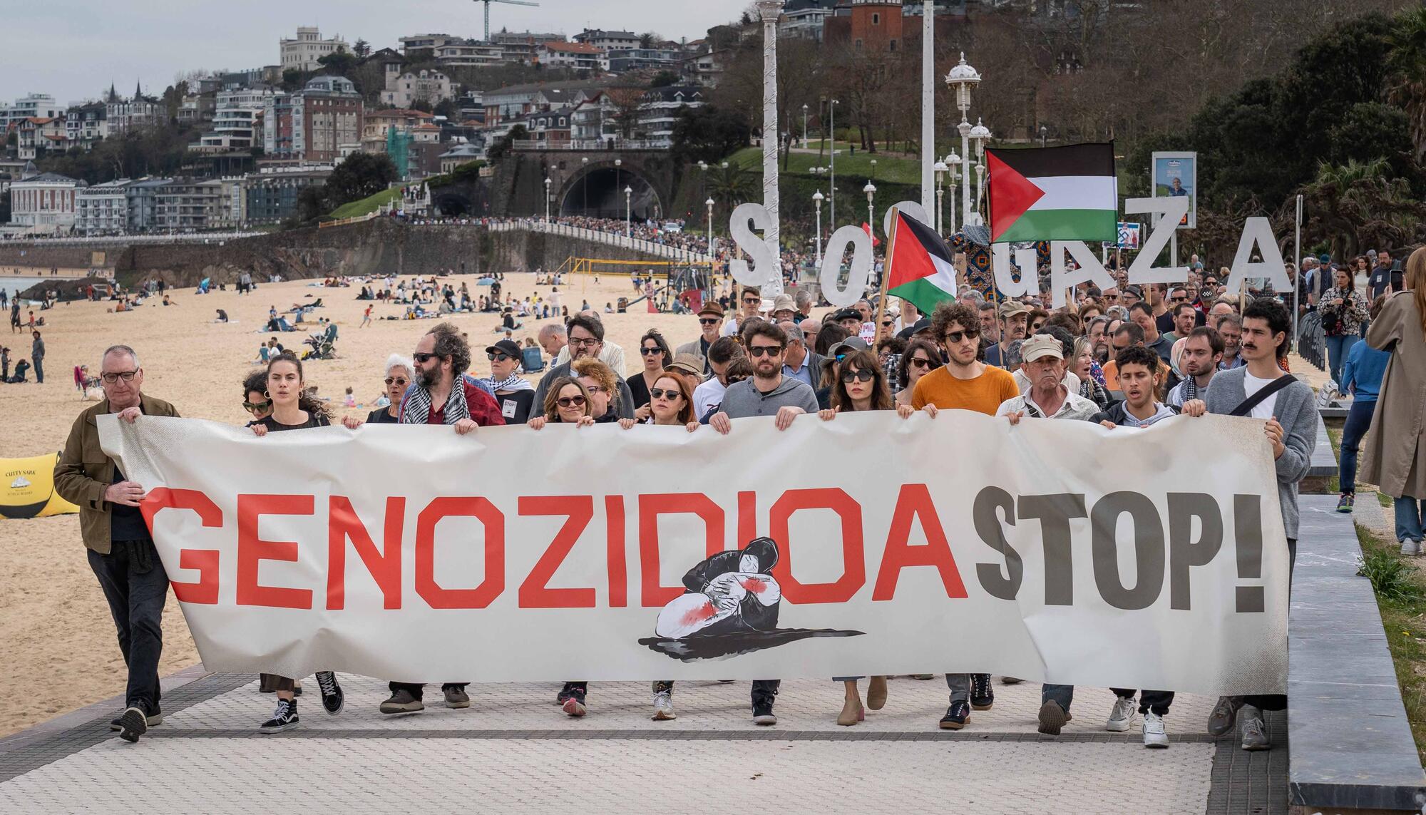 Manifestación en Donostia contra el genocidio de Israel en Palestina - 8