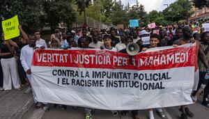 Denuncian malos tratos y vejaciones a varios menores en la comisaría de Zapadores de València