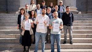 Seis partidos y 119 gobiernos municipales piden que se recupere la titularidad pública de la red eléctrica