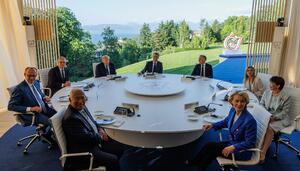 Europa en la Galería de los Espejos de Versalles