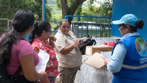 Una red comunitaria refuerza la vigilancia epidemiológica en El Salvador y mejora la respuesta ante brotes