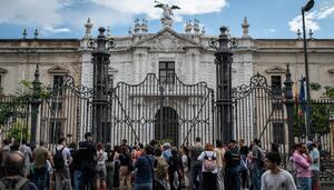 Las universidades de Andalucía comienzan el curso entre la asfixia económica y las privatizaciones