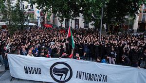 La concentración antifascista de Lavapiés opaca la manifestación falangista de Madrid