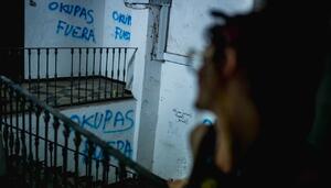 El asedio a los corralones en Sevilla continúa, la empresa de desokupación vuelve a herir a dos inquilinos