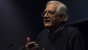 Patricio Guzmán y el trabajo de filmar la lucha de clases como un paisaje