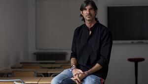 Carlos Javier González Serrano: “Hacemos filosofía de una manera natural”