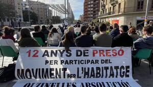 Dos activistas por la vivienda se arriesgan a penas de cárcel en un juicio que tiene en vilo al movimiento