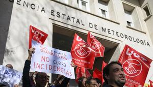 La plantilla de la AEMET se moviliza por sus derechos en un servicio público crítico