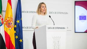 El PP compra el discurso de odio y racista de Vox para formar gobierno en Extremadura