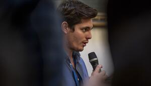 “No existe el derecho al armario”