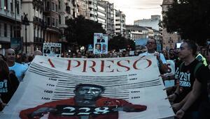 Las víctimas de la dana realizan su vigésima manifestación para exigir juzgar a Mazón